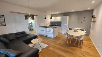 Expose MODERNES WOHNEN IN BESTLAGE: 2-ZIMMER-IDYLLE MIT SCHWIMMTEICH