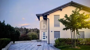 Expose MODERNES TRAUMHAUS IN HART - STILVOLL, HOCHWERTIG &amp; FAMILIENFREUNDLICH