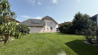 Expose Preisreduktion! LIEBEVOLL GEPFLEGT MIT SONNIGEM SÜD-WEST GARTEN &amp; DOPPELGARAGE