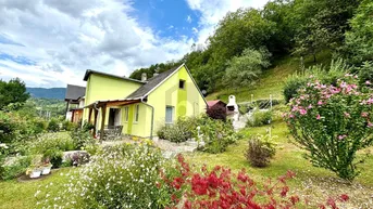 Expose TOP SANIERT MIT BERGBLICK UND EIGENEM WALD