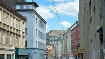 Expose ALTBAU-INVESTMENT-WOHNUNG IN TOP LAGE! FÜR ANLEGER. GEBRAUCHTE WOHNUNG UNBEFRISTET VERMIETET.
