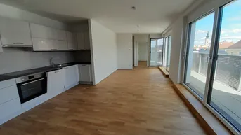 Expose WOHNGLÜCK in bester Lage – traumhafte 3-Zimmer-Dachgeschosswohnung im KARMELITERHOF