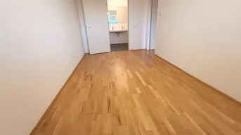 Expose Westseitige 4-Zimmer-Dachgeschosswohnung! Ihr neues Zuhause beim Stadtzentrum!