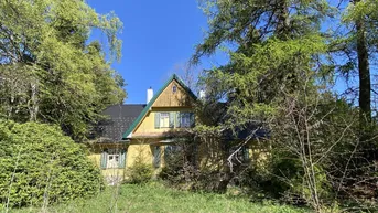 Expose Aus alt mach neu - Historisches Einfamilienhaus in Alleinlage am Hügel in Bad Großpertholz mit großem Garten