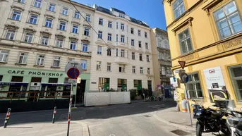 Expose BEI DER ECKE NEUBAUGASSE! LEISTBARE GEBRAUCHTWOHNUNG IN HOFRUHELAGE! SCHÖNES ALTBAUHAUS! SEHR ZENTRAL! Für Eigennutzer aber auch Anleger.