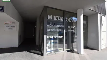 Expose Geschäftslokal im Erdgeschoss mit straßenseitigen Schaufenstern zum sofortigen Bezug - Bestlage auf Hauptstraße unweit der U1!