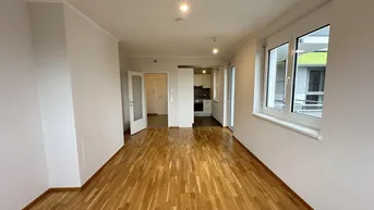 Expose Wohnen im Markhof! Top geschnittene Wohnung mit großem Balkon nahe S-Bahn und Schwechat Zentrum! GEMEINSCHAFTLICHE DACHTERRASSE!