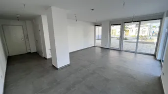 Expose Attraktive Büro-/Geschäftsfläche mit bester Sichtbarkeit und Anbindung nahe der SCS und der Südautobahn A2!