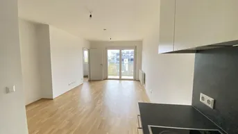 Expose LEO 131 - Sonnige Süd-Wohnung nahe Siemensstraße Bahnhof und Parkanlagen! Ab Juli 2025