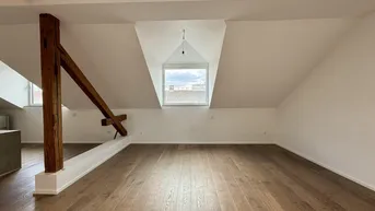 Expose 4-Zimmer Dachgeschoss Wohnung in Ruhelage in Wien Hernals - Einbauküche, Klimaanlage und Freifläche inklusive!