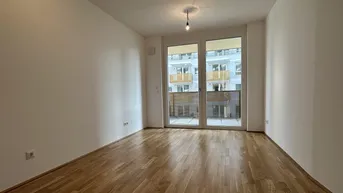 Expose Lichtdurchflutete 2-Zimmer Wohnung in 1220 Wien - ab 01.09.2025 verfügbar!