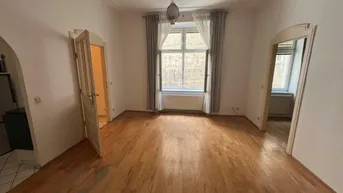 Expose PROVISONSFREI BIS ENDE AUGUST!! BEI DER ECKE NEUBAUGASSE! LEISTBARE GEBRAUCHTE WOHNUNG IN HOFRUHELAGE! SCHÖNES ALTBAUHAUS! SEHR ZENTRAL! Für Eigennutzer aber auch Anleger.