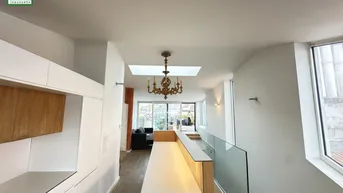 Expose Stilvolle Dachgeschoss-Maisonette mit 3,5 Zimmern, riesiger Terrasse und WG-Eignung nahe U6 Nußdorfer Straße!