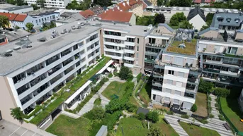 Expose Ruhelage und Grünblick mitten im Zentrum - hochwertige 2-Zimmer-Wohnung in Hofruhelage