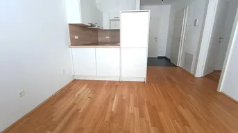 Expose Lichtdurchflutete 2-Zimmer-Wohnung mit Loggia