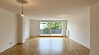 Expose Exklusive 5-Zimmer-Dachgeschosswohnung mit großzügigem Grundriss und sonnigem Balkon!