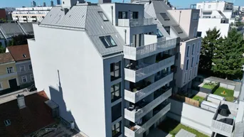 Expose CHARMANTES INVESTMENT – FREIFLÄCHE - LUFTWÄRMEPUMPE – KELLER – GARAGE – U1!