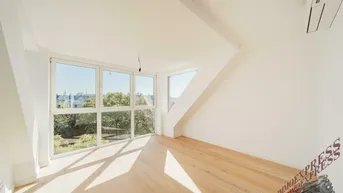Expose Hoch-exklusiv und moderne 2 Zimmer Dachgeschoßwohnung + Balkon, klimatisiert