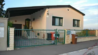 Expose Traumhafter Bungalow im Grünen - letztes Haus in der Straße mit Weitblick