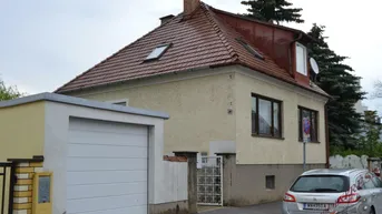 Expose Einfamilienhaus in Wiener Neustadt in sehr guter Lage auch für 2 Familien geeignet