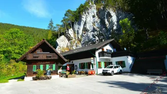 Expose Einzigartiger Gastrobetrieb mit 2 Wohneinheiten - Wasserfall - Schneeberg