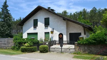 Expose Sehr gut gelegenes Einfamilienhaus in Neusiedl am Steinfeld mit herrlichem Waldblick mit 629m² Grundstück - 1,5 Kilometer von Neusiedl am Steinfeld entfernt