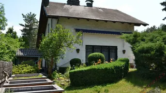 Expose Traumhaftes Einfamilienhaus mit großem Grundstück in idyllischer Lage - 1,5 Kilometer von Neusiedl am Steinfeld entfernt
