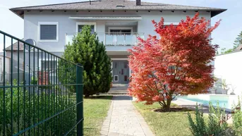 Expose Einfamilienhaus in top Lage mit Salzwasserpool, Garage und Koi -Teich