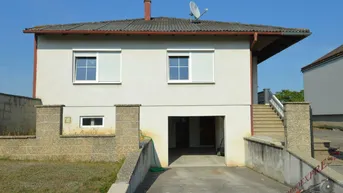 Expose Massiver Bungalow mit Vollkeller und Garage