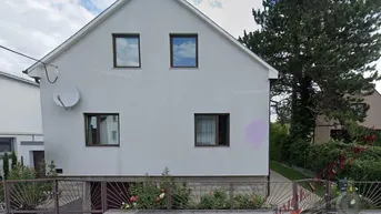 Expose Einfamilienhaus mit 5 Zimmern und großem Balkon in ruhiger Lage wartet auf Sie!