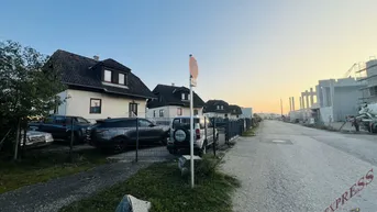 Expose Gewerbegrundstück Nähe Autobahn mit Bürofläche inklusive Garage und Keller!