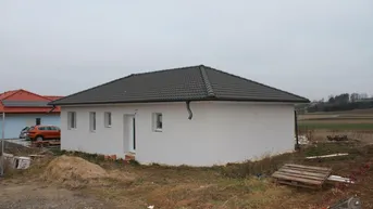 Expose Gut gelegener Bungalow in Langau Nähe Raabs an der Thaya