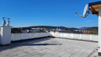 Expose Moderne 3-Zimmerwohnung mit Balkon und großer Terrasse (ca. 90m²) wartet auf Sie! - auch für Investoren geeignet!