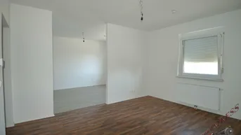 Expose Sanierte 3- Zimmerwohnung mit Parkplatz