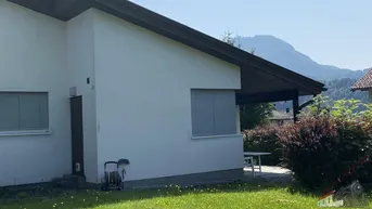 Expose Stilvoller Bungalow in bevorzugter Lage - ganztags Sonne und Panonarama- Bergblick