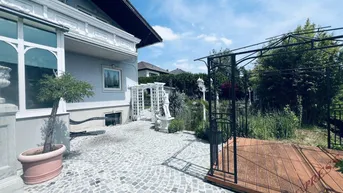 Expose Einfamilienhaus mit Gartenparadies in toller Lage!
