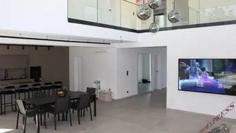 Expose Gut gelegenes Einfamilienhaus / Villa in Schwadorf