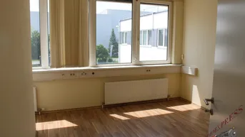 Expose Modernes Büro mit 34 m² – €10,00/m² – sofort verfügbar!