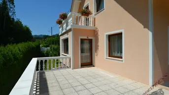 Expose Großzügiges Einfamilienhaus mit 8 Zimmern auf 1.752 m²