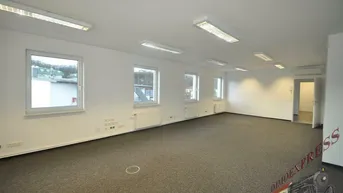 Expose Klimatisiertes Büro mit TOP Ausstattung in frequentierter Lage Nähe EKZ-Traisenpark!