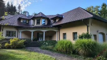 Expose Tolle Villa mit neuer PV-Anlage bietet viel Platz und ruhige, grüne Umgebung – 38 min zur Stadtgrenze Wien!