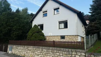 Expose Einfamilienhaus mit Garten und Keller in ruhiger Lage von 2752 Wöllersdorf