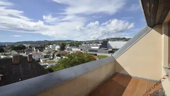 Expose Exklusive Dachterrassenwohnung mit Tiefgarage und bester Fernsicht Nähe dem EKZ Bühl-Center