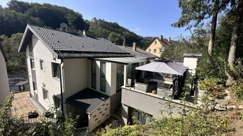 Expose 3 Wohneinheiten mit großem Grundstück und Garage