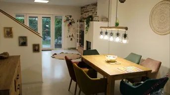 Expose Eckreihenhaus in Top Lage! mit Garage, Garten &amp; Pool sowie Infrarotkabine im Keller