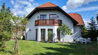 Expose Großzügig gebautes Einfamilienhaus (Baumeisterhaus) auf 950m² Grund - nur ca. 25min nach Wien!