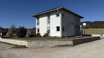 Expose Modernes Wohnen im Grünen: Traumhaus in Dreistetten am Fuße der Hohen Wand - 6 Zimmer, Terrasse, Garage, Fußbodenheizung - nur € 625.000,00!