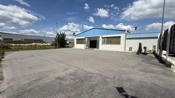 Expose Wöllersdorf Frequenzlage! Gut ausgestattetes Gewerbeobjekt - 170m², 3 Zimmer, 14 Stellplätze, Miete € 3.300,00