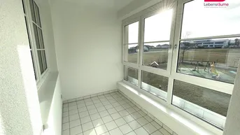 Expose Sanierte 3-Zimmer Wohnung mit Parkplatz und Loggia