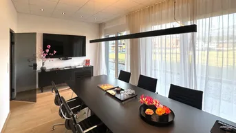 Expose Schöne, hochwertige Geschäftsräumlichkeiten in Oberndorf